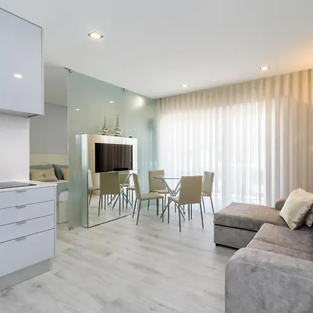 Lejlighed Cozy Modern In Parade By Lovelystay *